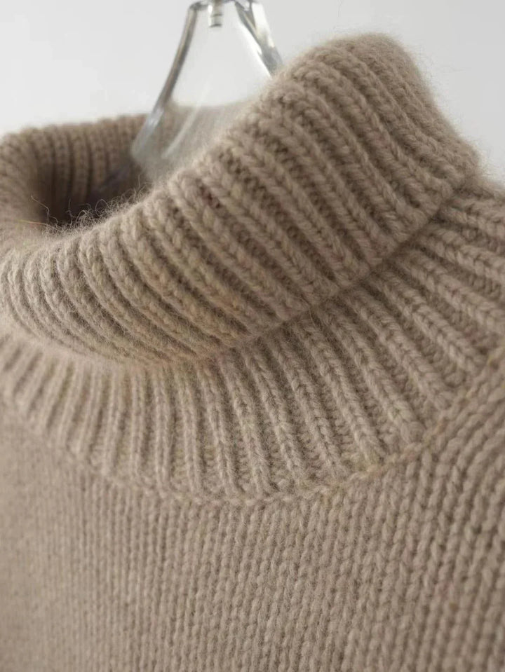 Azzura | Turtleneck Sweater