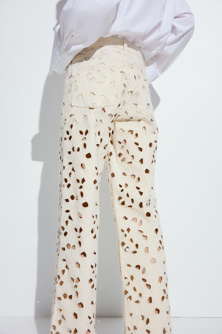 Geneve | Cut Out Jeans