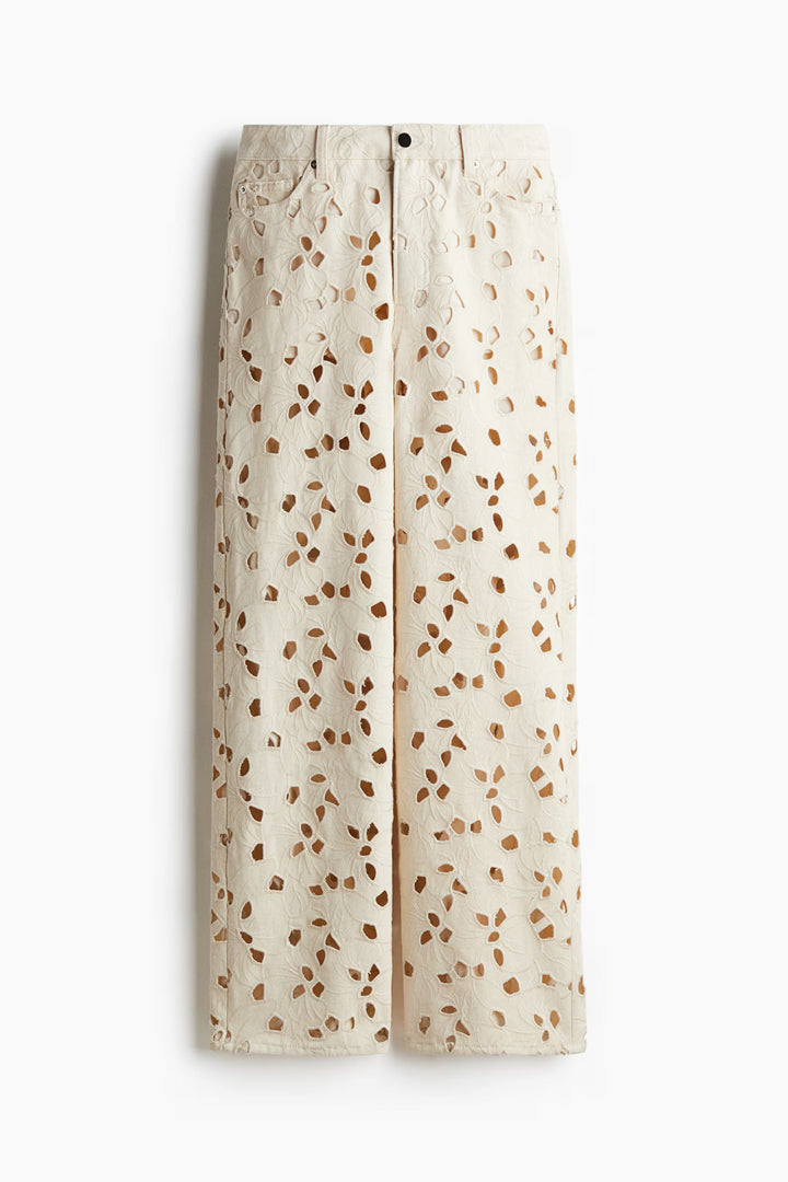 Geneve | Cut Out Jeans