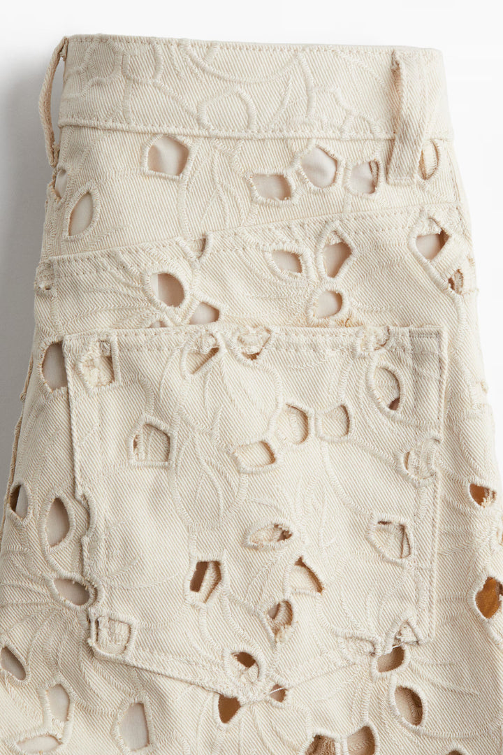 Geneve | Cut Out Jeans